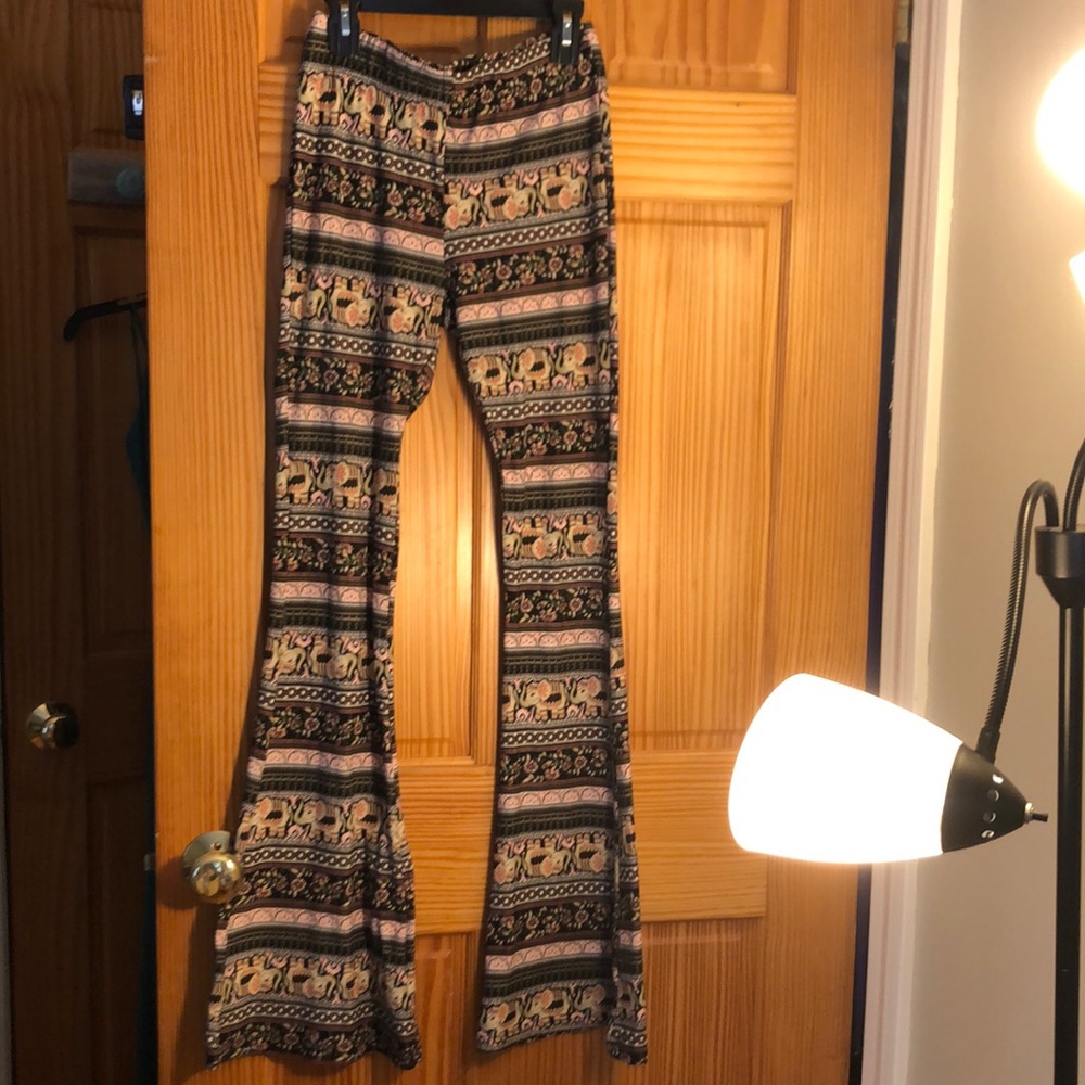 Wide leg elastic waist elephant pants!🐘💞